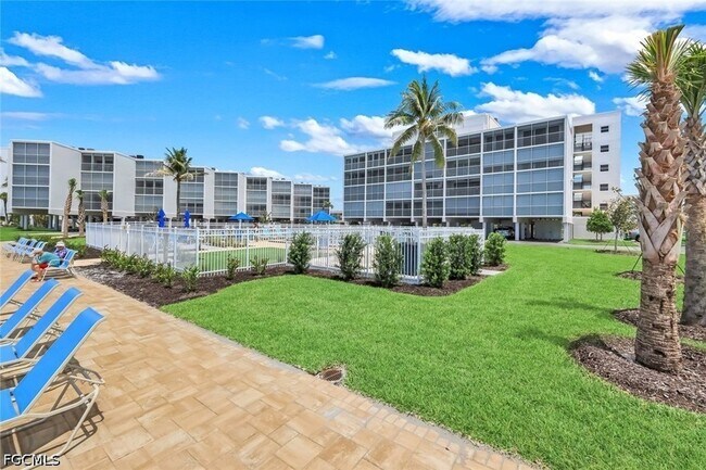 Building Photo - 25840 Hickory Blvd