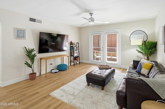 Building Photo - 4704 E Paradise Village Pkwy N