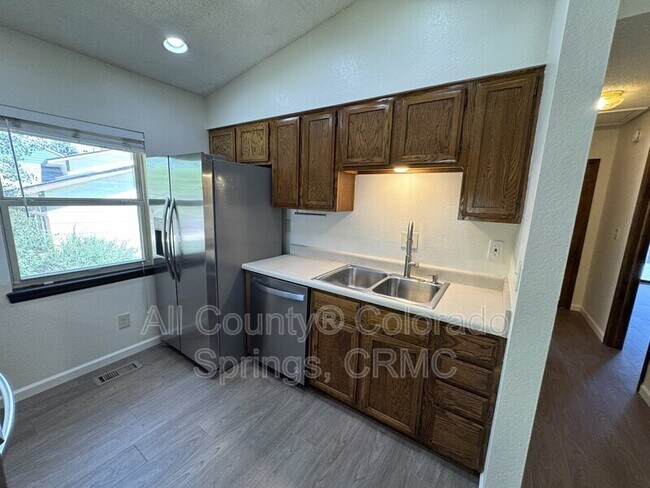 Building Photo - 3525 Fair Dawn Dr