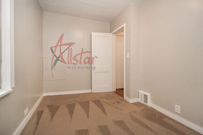 Building Photo - 3821 Delmore Rd