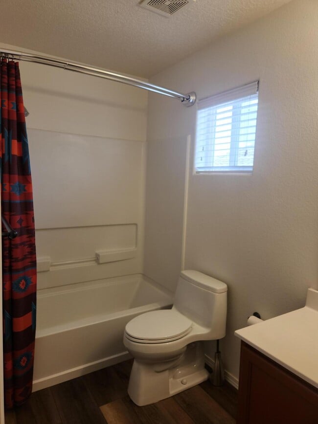 Building Photo - 1943 Busher St SE