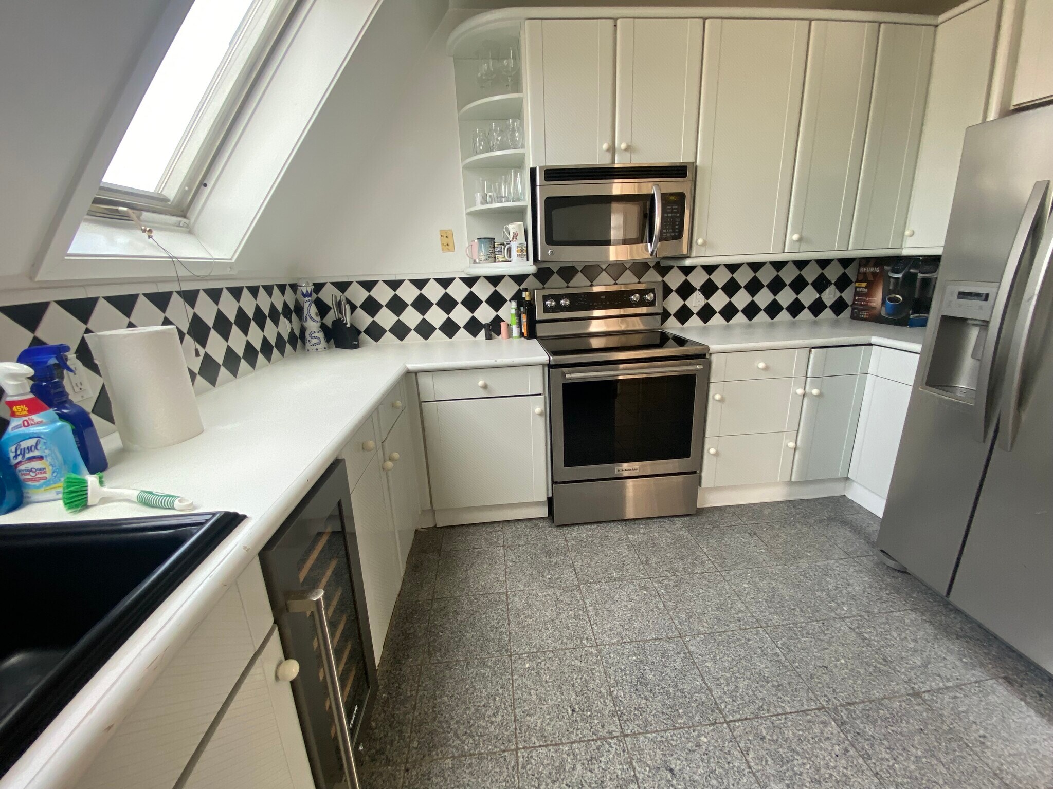 Building Photo - 21 Snow Hill St