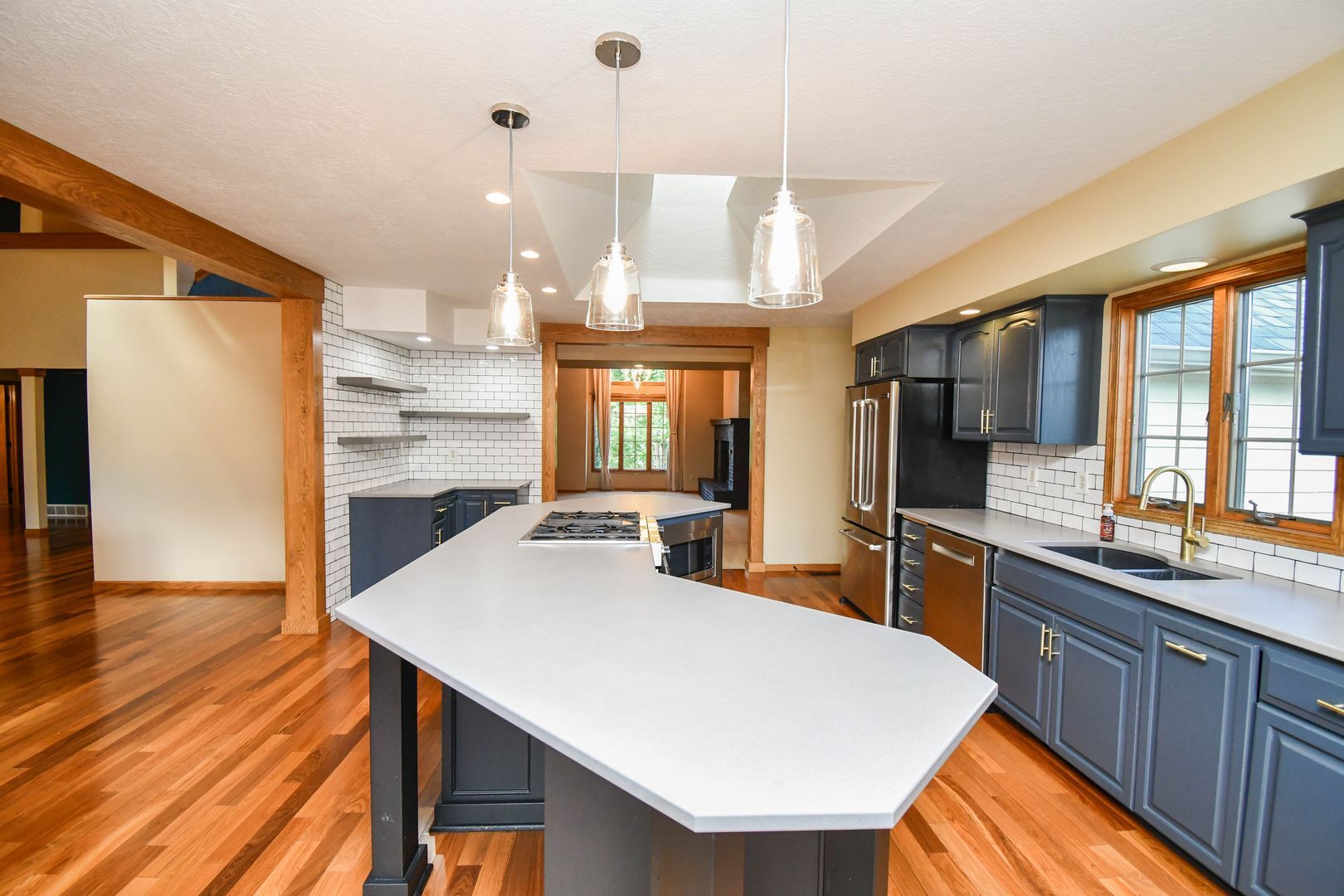 Building Photo - 4404 S Yellowstone Ln