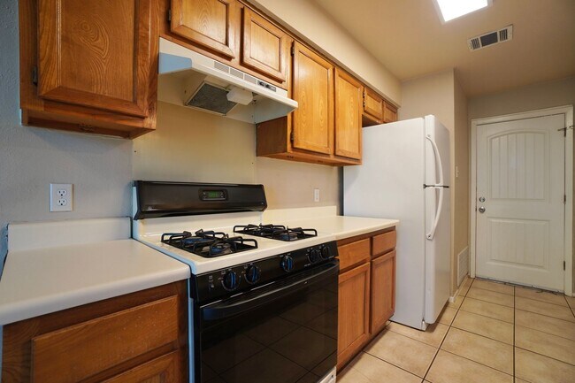 Building Photo - 7602 Woodstone Cove