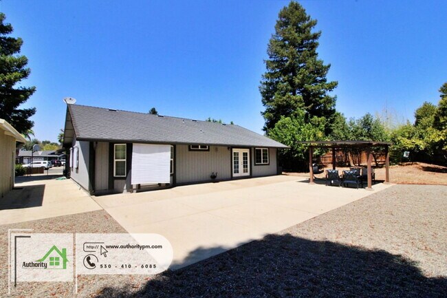 Building Photo - 3591 Adams Ln