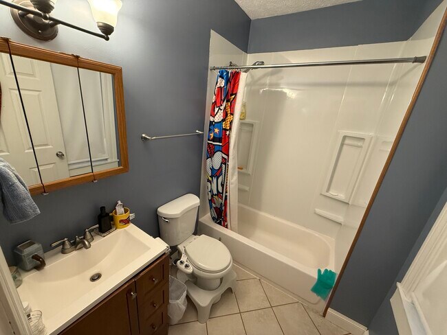 Building Photo - 3918 Howley St