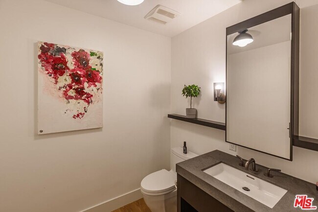 Building Photo - 10777 Wilshire Blvd