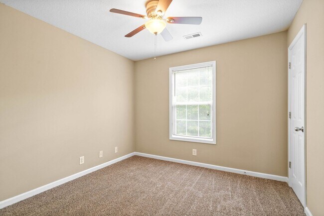 Building Photo - 545 Patriot Park Ct