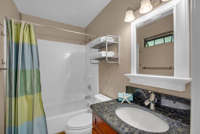 Building Photo - Maui Lani Terraces D-204 – Furnished 1 Bed...