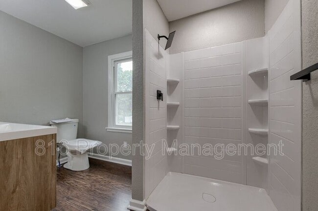 Building Photo - 429 NE 87th St