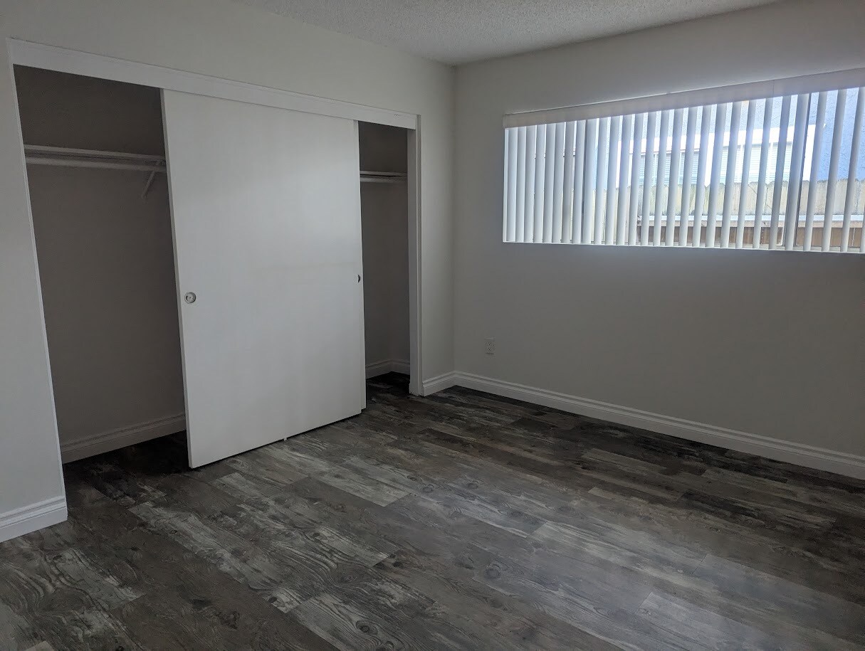 Bedroom - 1015 Canal St