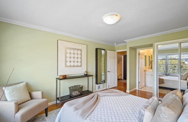 Building Photo - 16-18 Hoffman Ave