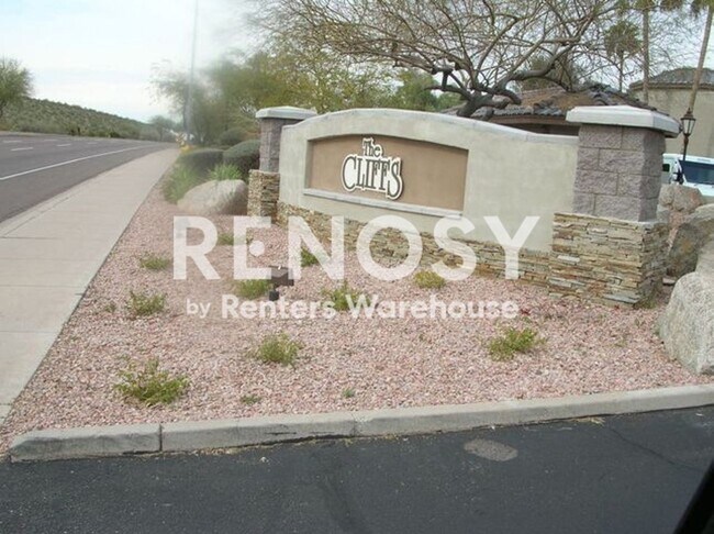 Building Photo - Beautiful Condo The Cliff At North Mountain!