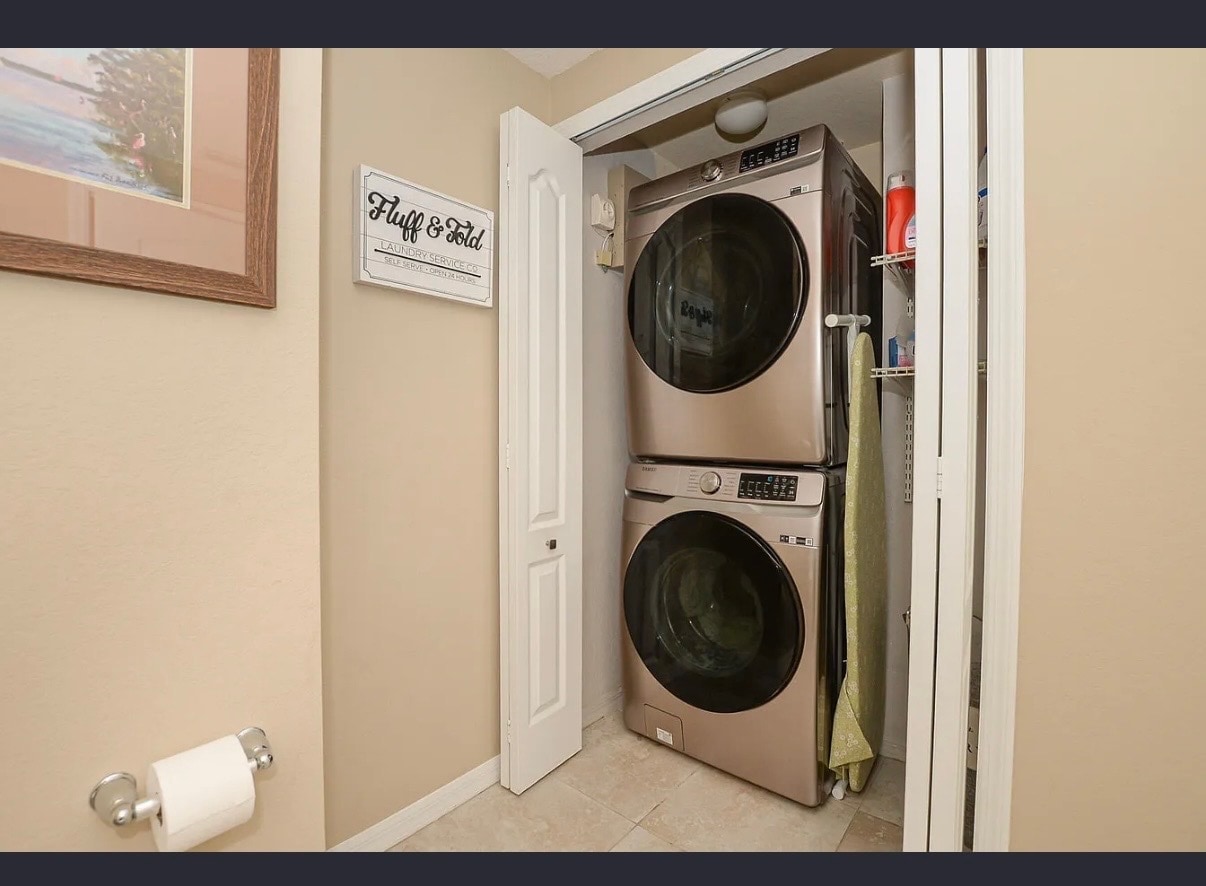 Building Photo - 4190 Gator Greens Way