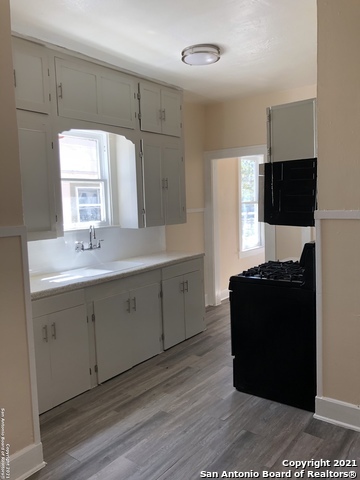 Building Photo - 411 Canton-