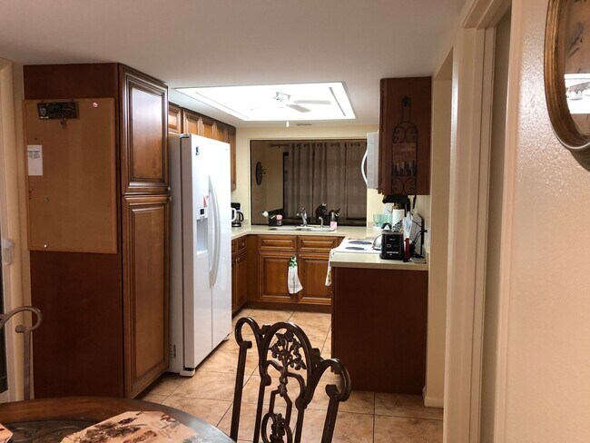 Building Photo - Lovely Home Steps Away From All the Amenities in Leisure World, in 45+ Active Adult Community Ava...