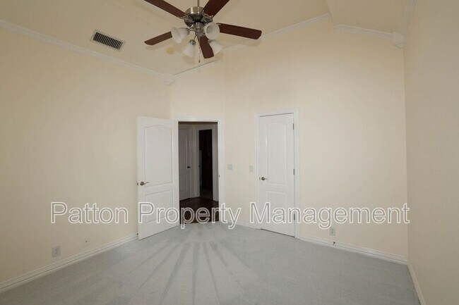 Building Photo - 6802 Thunder Rd