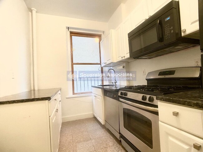 Floorplan - 676 Riverside Drive