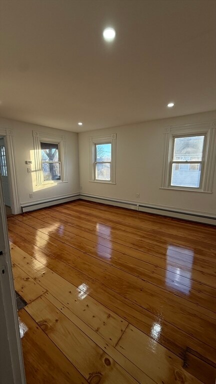 Building Photo - 21 Locust St