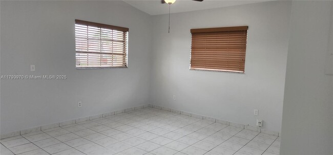 Building Photo - 2574 W 71st Pl