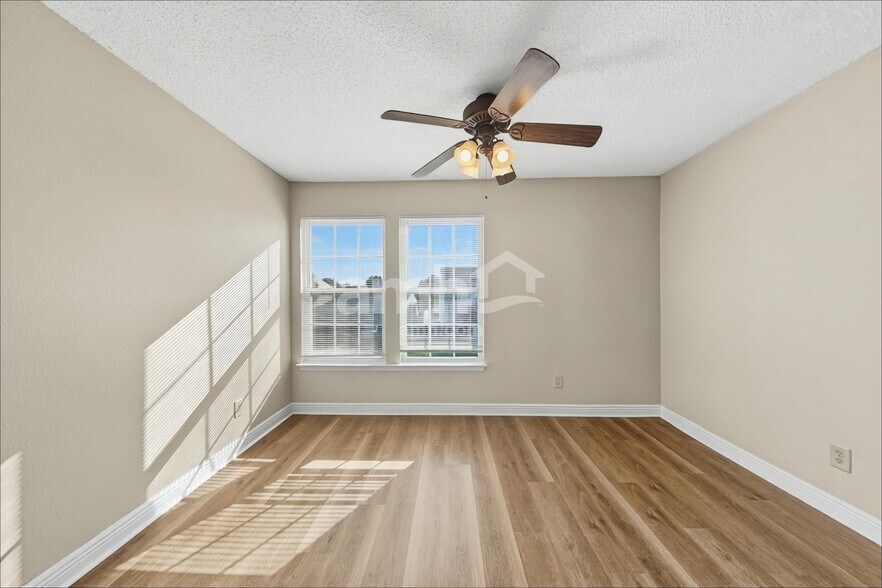 Building Photo - 6711 Earlswood Dr