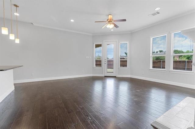 Building Photo - 698 Pendle Forest Dr