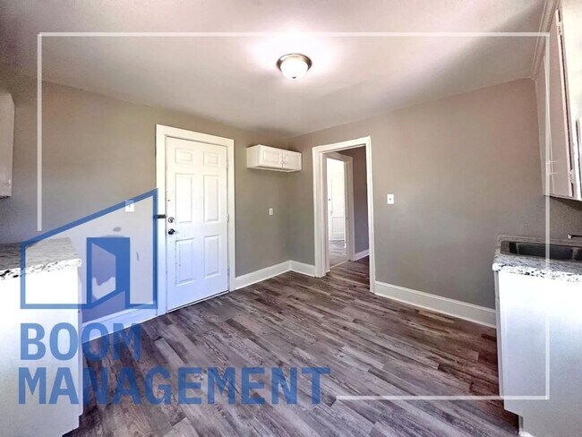 Building Photo - 1867 Warrenton Rd