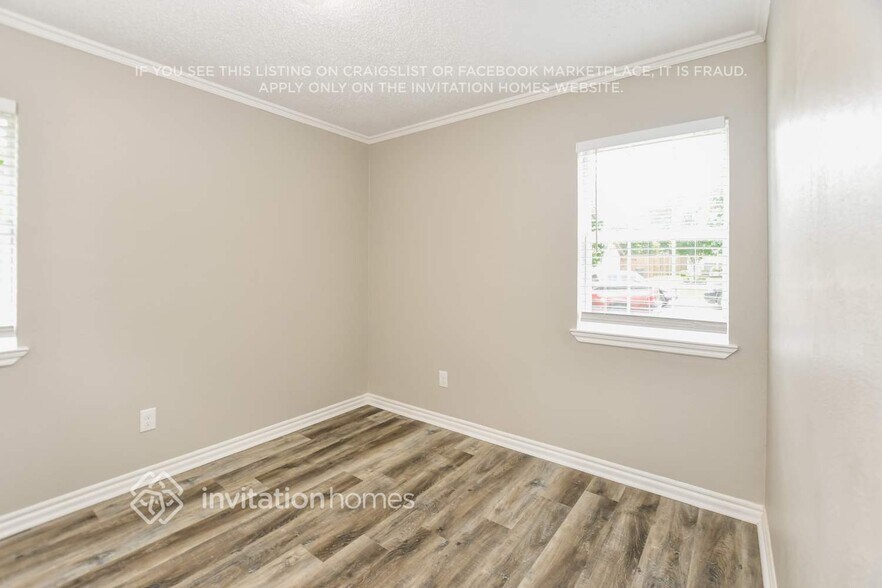Building Photo - 1005 Richard Dr