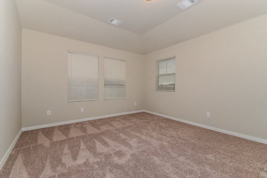 Building Photo - 1212 Green Timber Dr