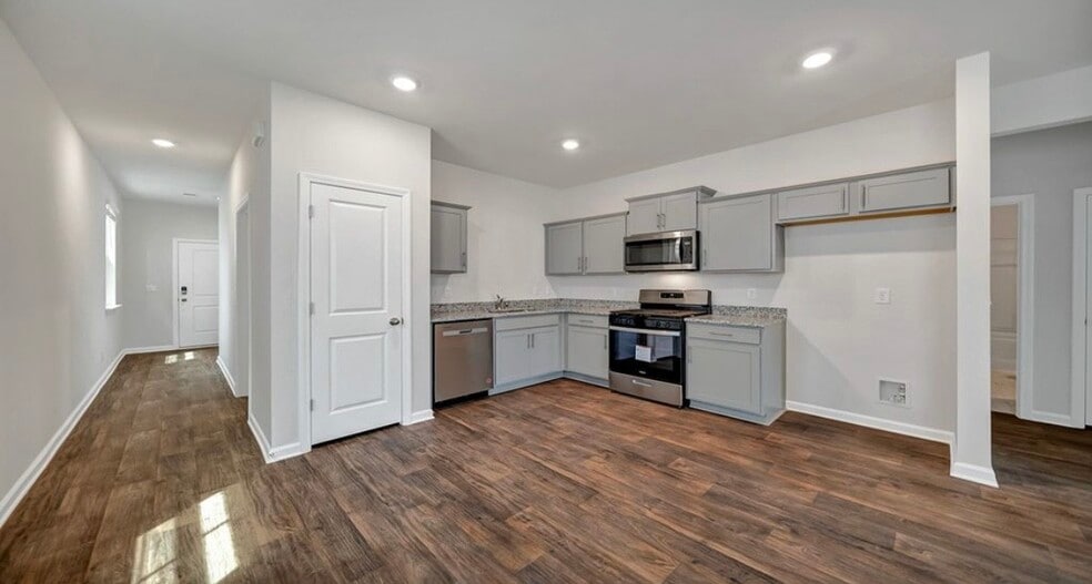 Building Photo - 1273 Mosser Dr