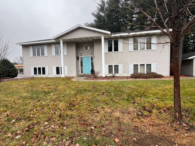 Primary Photo - 632-638 S 44th Avenue