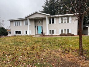 Building Photo - 632-638 S 44th Avenue