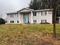 Building Photo - 632-638 S 44th Avenue