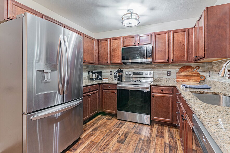 Building Photo - 7809 Elkton Ln