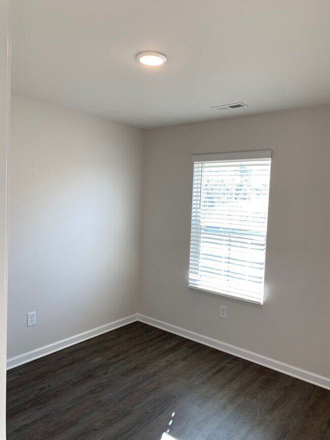 Building Photo - Now Pre-Leasing — Spacious 3 Bed, 2.5 Bath Home in Cullman!