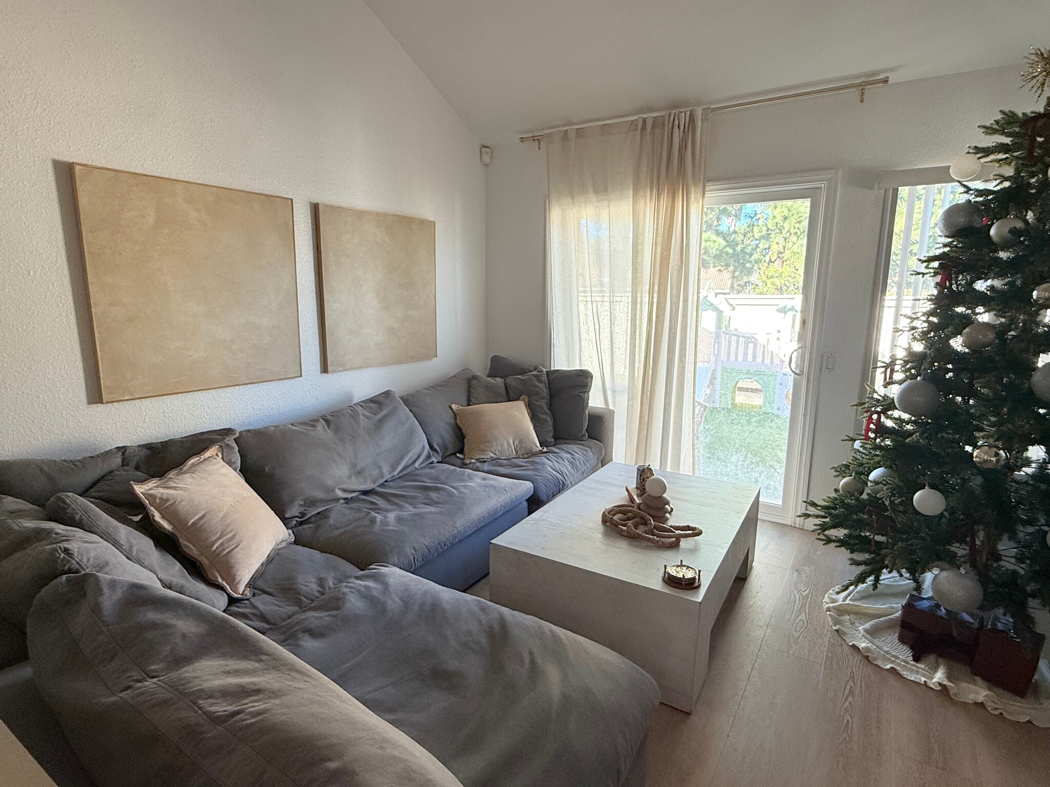 Building Photo - 2109 Northshore Dr