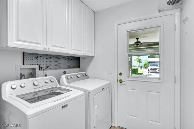 Building Photo - 79 3rd St