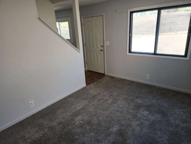 Building Photo - 122 Mckinley Ave