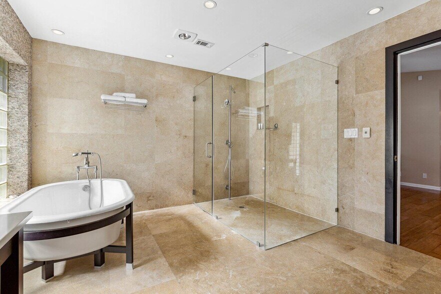 Building Photo - 13724 Doubletree Trl