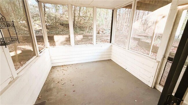 Building Photo - 4031 Sugar Mill Dr