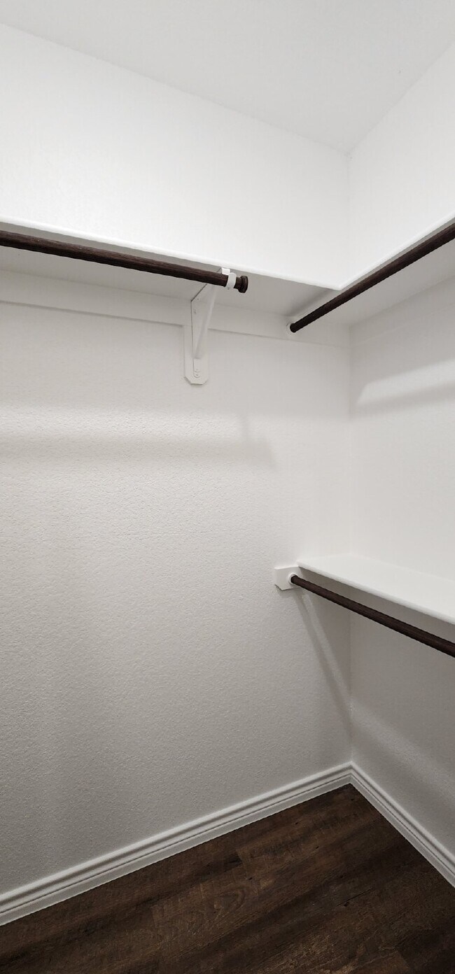 Building Photo - Act fast!  Don't let this opportunity slip by. Contact us today to schedule your showing!