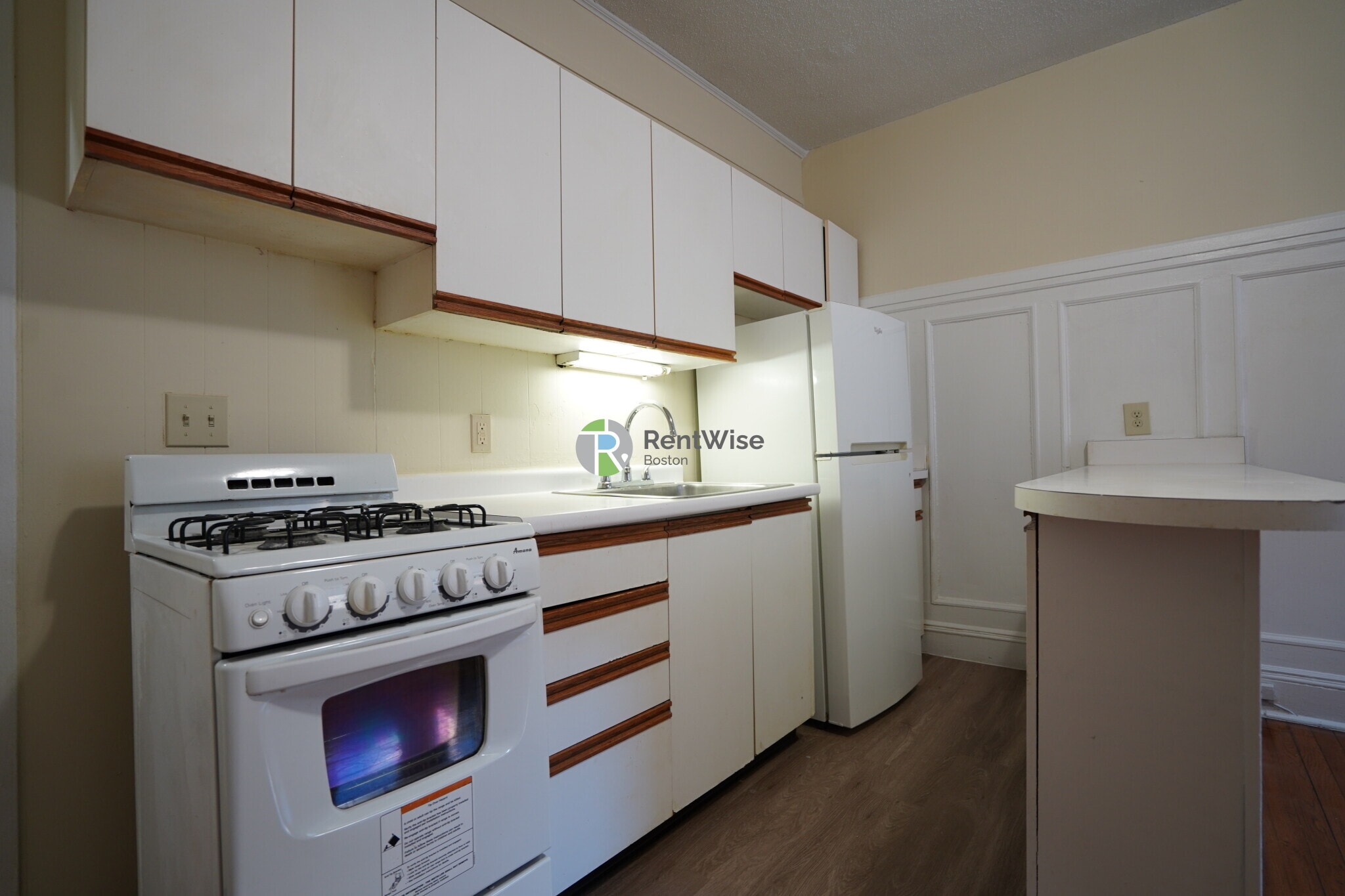 Building Photo - 1124 Commonwealth Ave