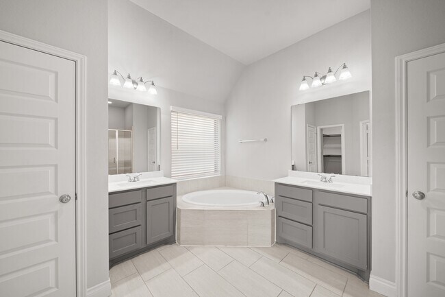 Building Photo - 3418 Zuse St