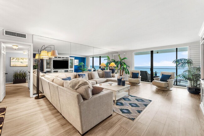 Building Photo - 100 S Beach Rd