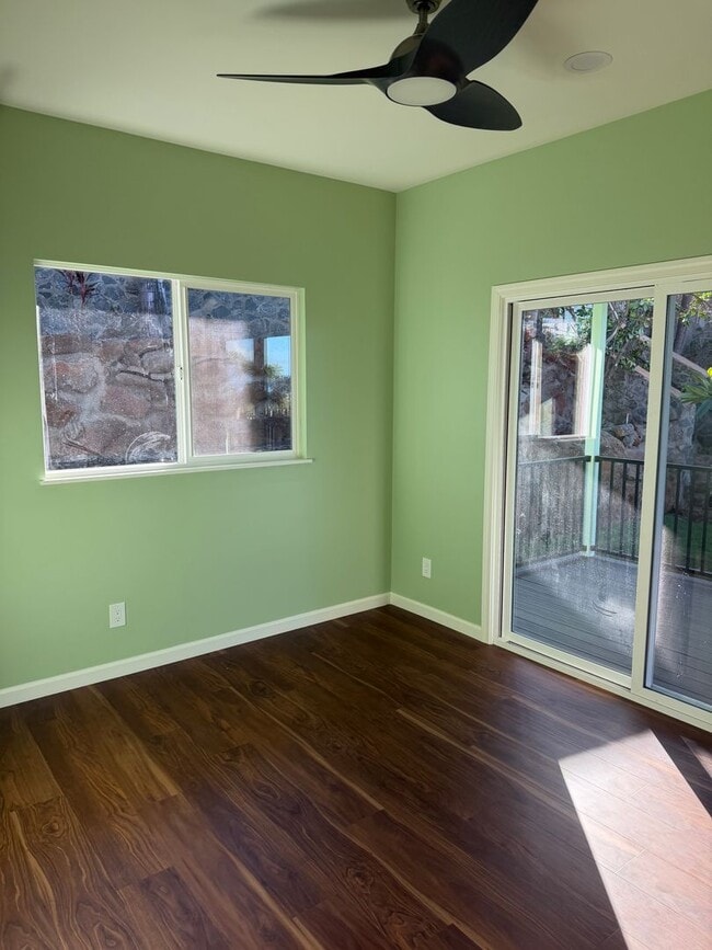 Building Photo - 1276 S Nahale Pl