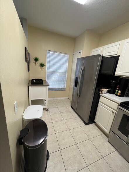 Building Photo - 1132 Kennewick Ct