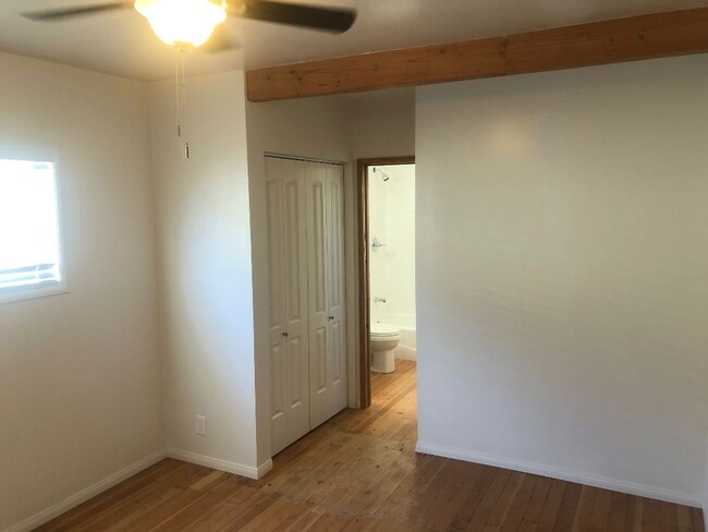Building Photo - Beautiful Remodeled 3bd 2ba House in Wiseb...