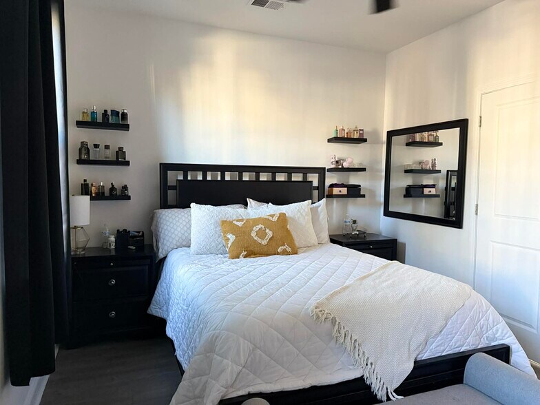 Building Photo - 199 Kirkland St