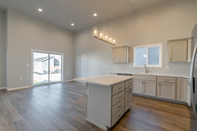 Building Photo - 3615 33rd St S