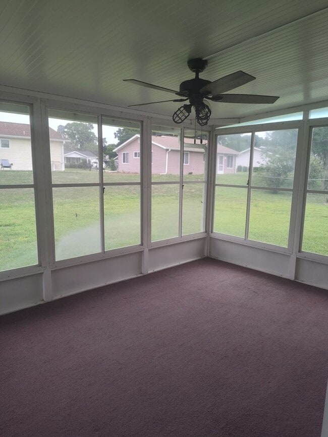 Building Photo - Oak Run 55Plus Community